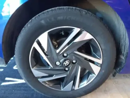 Photo 16 Hyundai I20  1.0 T-GDi 100 Hybrid 48V