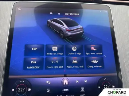 Photo 22 Mercedes EQE  300