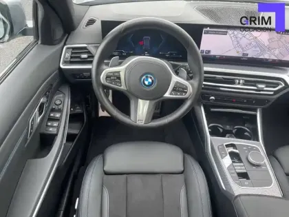 Photo 49 BMW Serie 3 Touring 330e xDrive 292 ch BVA8