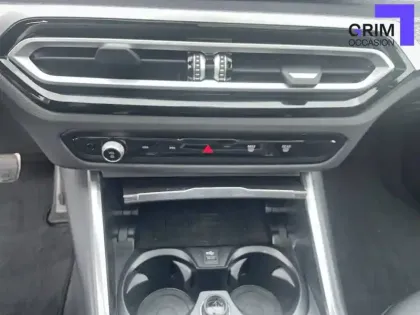 Photo 29 BMW Serie 3 Touring 330e xDrive 292 ch BVA8