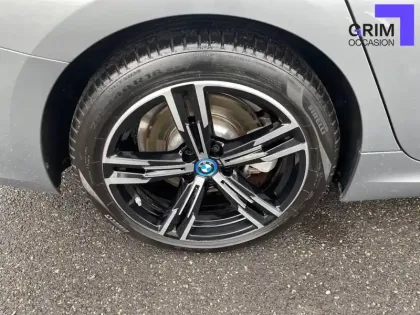 Photo 14 BMW Serie 3 Touring 330e xDrive 292 ch BVA8