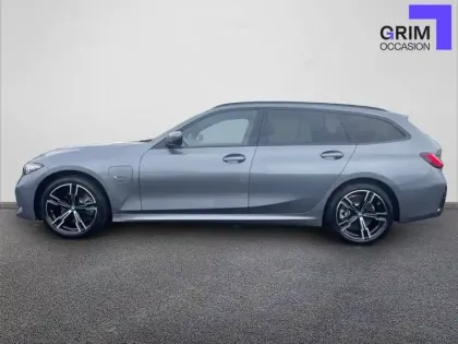 Photo 42 BMW Serie 3 Touring 330e xDrive 292 ch BVA8