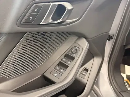 Photo 18 BMW Serie 1 120 170 ch DKG7