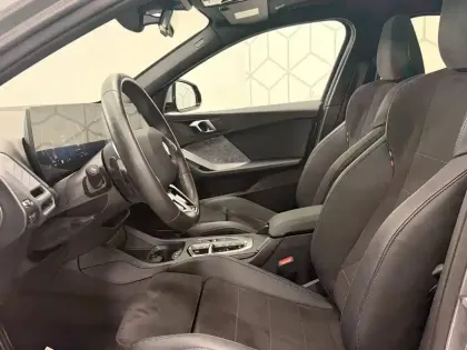 Photo 6 BMW Serie 1 120 170 ch DKG7