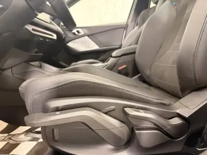 Photo 19 BMW Serie 1 120 170 ch DKG7