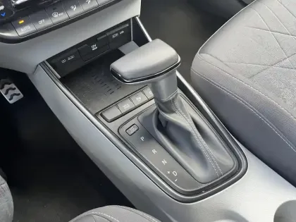 Photo 9 Hyundai Bayon  1.0 T-GDi 100 DCT-7 Hybrid 48V