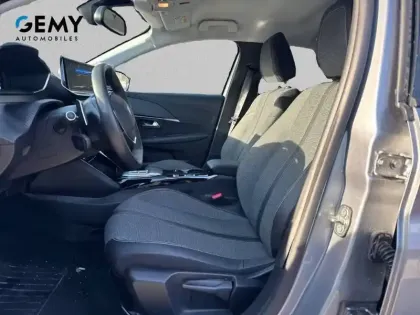 Photo 8 Peugeot 208  Hybrid 100 e-DCS6