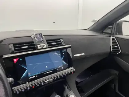 Photo 27 DS Ds 7 DS7 Crossback Hybride E-Tense 300 EAT8 4x4