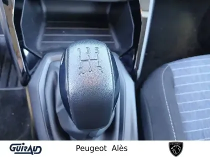 Photo 14 Peugeot 208  PureTech 75 S&S BVM5