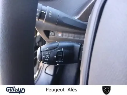 Photo 15 Peugeot 208  PureTech 75 S&S BVM5