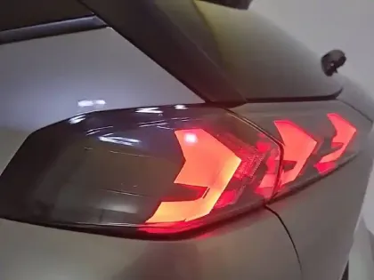 Photo 46 Peugeot 2008  BlueHDi 130 S&S EAT8