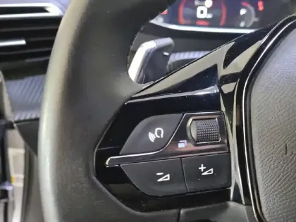 Photo 25 Peugeot 2008  BlueHDi 130 S&S EAT8