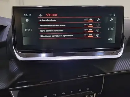 Photo 51 Peugeot 2008  BlueHDi 130 S&S EAT8