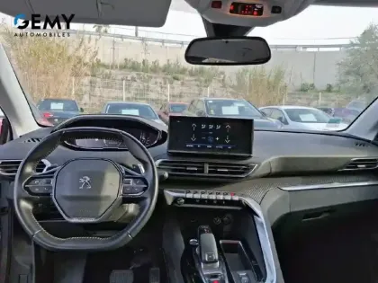 Photo 7 Peugeot 5008  PureTech 130ch S&S EAT8