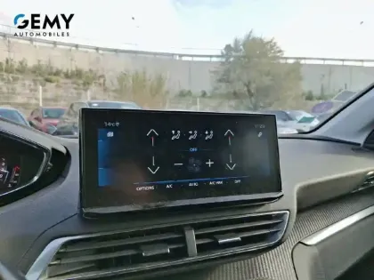 Photo 12 Peugeot 5008  PureTech 130ch S&S EAT8