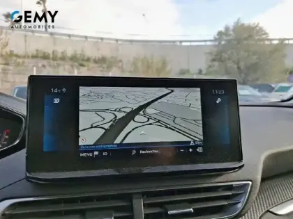 Photo 13 Peugeot 5008  PureTech 130ch S&S EAT8