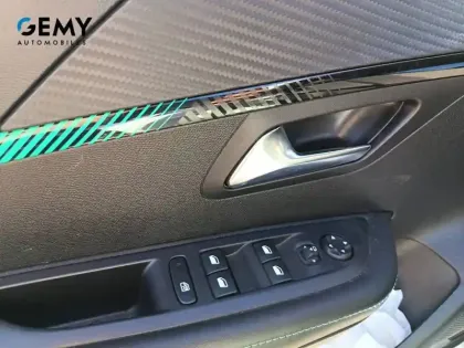 Photo 12 Peugeot 208  PureTech 100 S&S BVM6