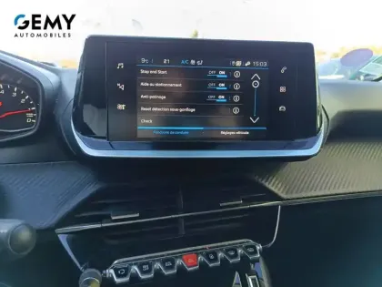 Photo 20 Peugeot 208  PureTech 100 S&S BVM6