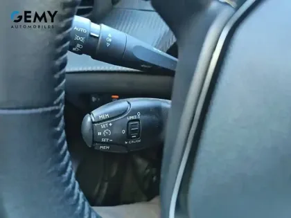 Photo 73 Peugeot 208  PureTech 100 S&S BVM6