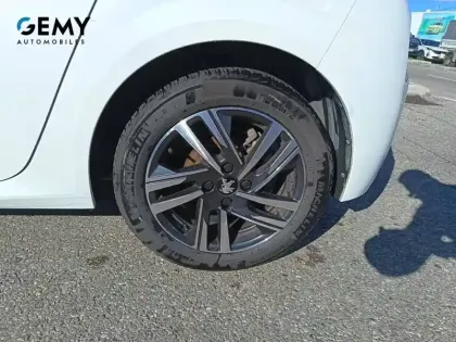 Photo 10 Peugeot 208  PureTech 100 S&S BVM6