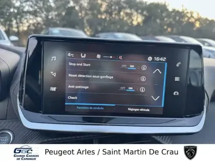 Photo 12 Peugeot 208  BlueHDi 100 S&S BVM6