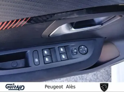 Photo 13 Peugeot 208  PureTech 100 S&S BVM6