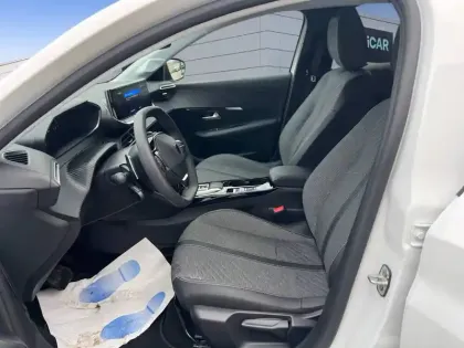 Photo 8 Peugeot 208  Hybrid 100 e-DCS6