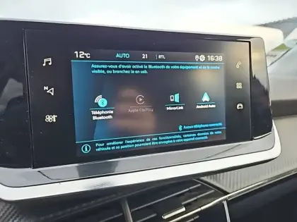 Photo 18 Peugeot 2008  PureTech 130 S&S EAT8