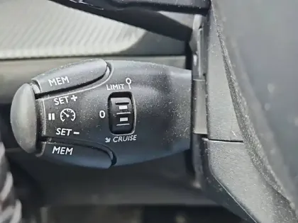 Photo 20 Peugeot 2008  PureTech 130 S&S EAT8