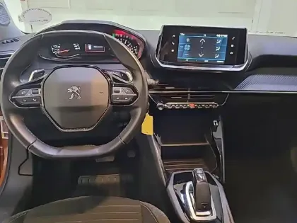 Photo 29 Peugeot 2008  PureTech 130 S&S EAT8