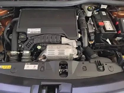 Photo 36 Peugeot 2008  PureTech 130 S&S EAT8