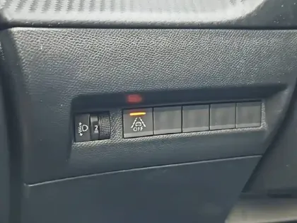 Photo 21 Peugeot 2008  PureTech 130 S&S EAT8