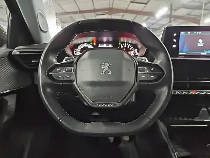 Photo 8 Peugeot 2008  BlueHDi 130 S&S EAT8