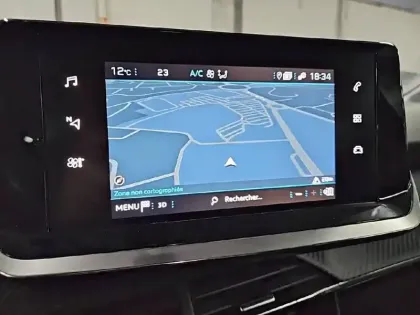 Photo 18 Peugeot 2008  BlueHDi 130 S&S EAT8