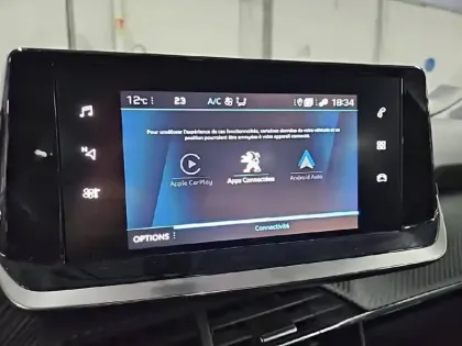 Photo 19 Peugeot 2008  BlueHDi 130 S&S EAT8