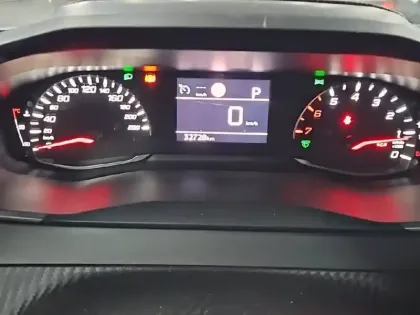 Photo 9 Peugeot 2008  BlueHDi 130 S&S EAT8