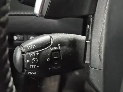 Photo 21 Peugeot 2008  BlueHDi 130 S&S EAT8