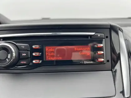 Photo 79 Peugeot 208  PureTech 68ch BVM5