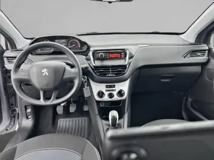 Photo 7 Peugeot 208  PureTech 68ch BVM5