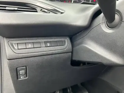 Photo 19 Peugeot 208  PureTech 68ch BVM5