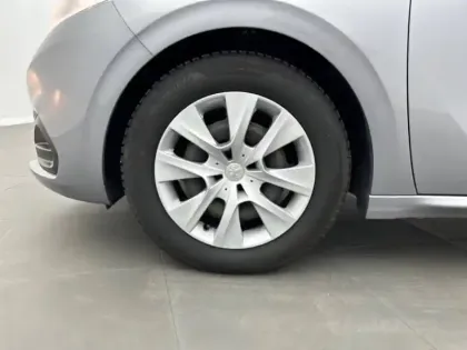 Photo 12 Peugeot 208  PureTech 68ch BVM5