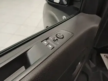 Photo 14 Peugeot Expert  CA FIXE M DIESEL 180 CH AUTOMATIQUE