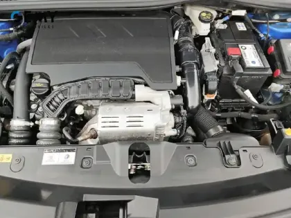 Photo 51 Peugeot 2008  PureTech 130 S&S EAT8