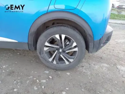 Photo 10 Peugeot 2008  PureTech 130 S&S EAT8