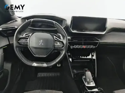 Photo 70 Peugeot 2008  PureTech 130 S&S EAT8