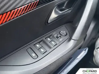 Photo 19 Peugeot 2008  PureTech 130 S&S EAT8