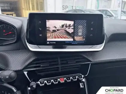 Photo 12 Peugeot 2008  PureTech 130 S&S EAT8