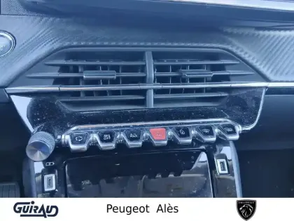 Photo 58 Peugeot 2008  PureTech 130 S&S EAT8