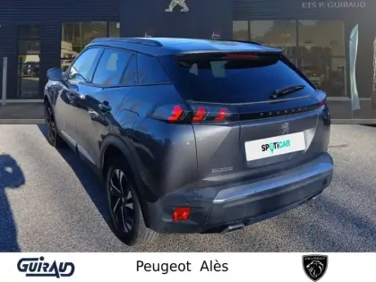 Photo 6 Peugeot 2008  PureTech 130 S&S EAT8