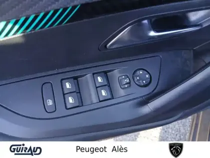 Photo 32 Peugeot 2008  PureTech 130 S&S EAT8